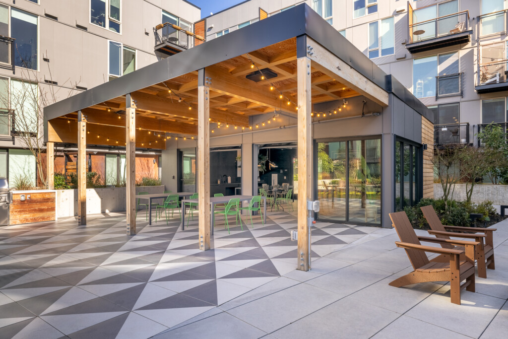 Pavillion Courtyard 681a2100 Hdr