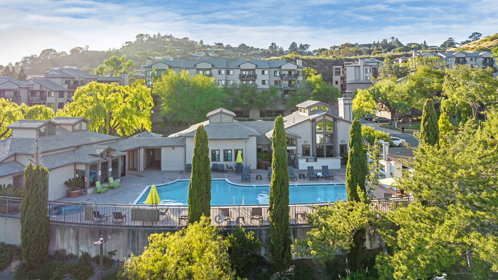 Larkspur Courts 21