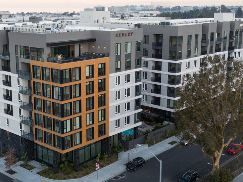 Revery 20260115085932jpg Aspect Ratio 1920 860