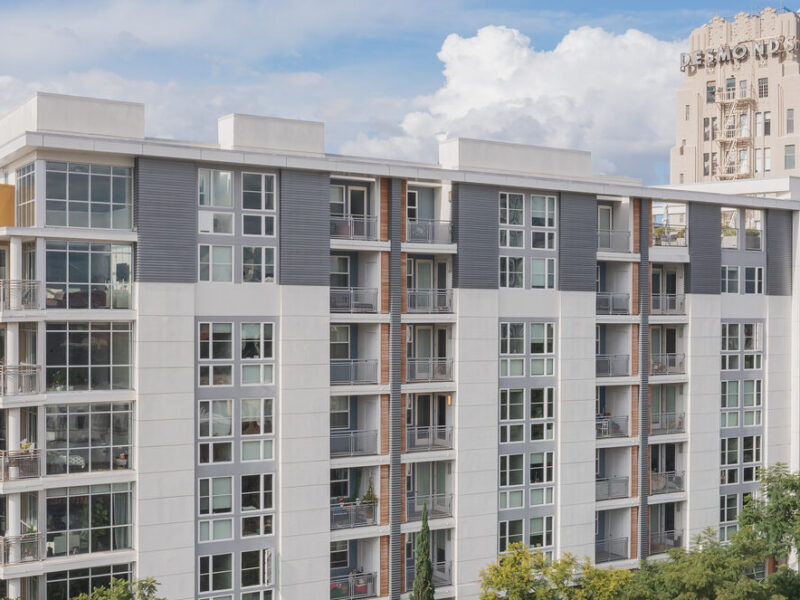 Desmond 2 Aspect Ratio 1920 860