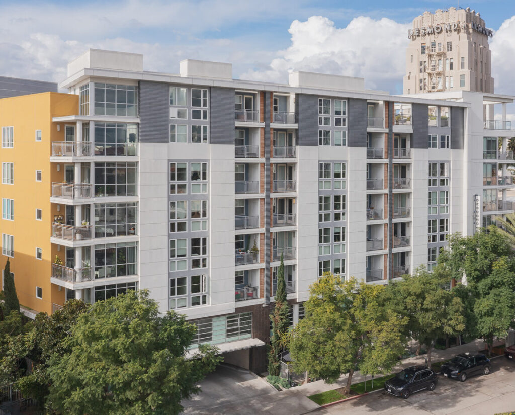 Desmond 2 Aspect Ratio 633 510