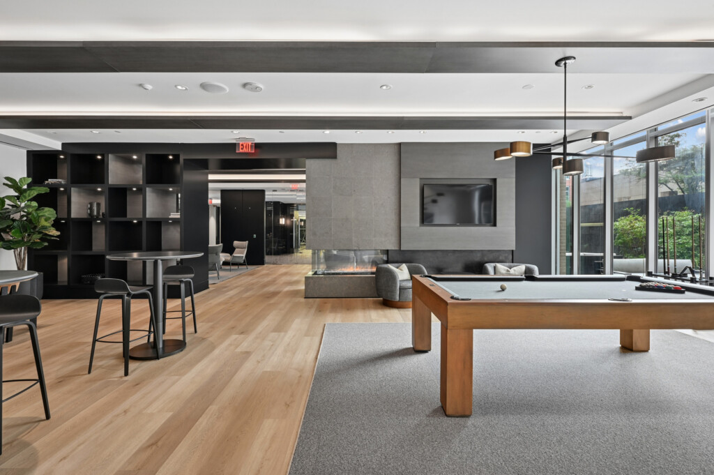 Avant Reston 8